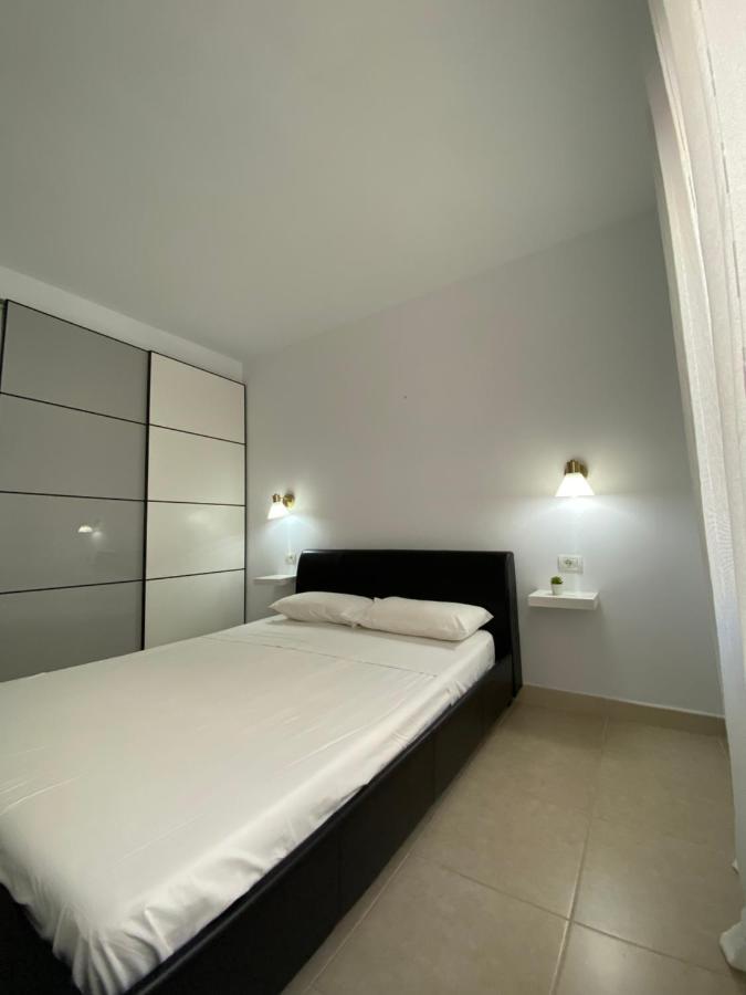 Apartment En Cristianos - Free Wifi